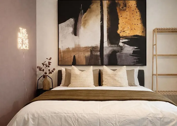 Nordic Haven Stylish Scandi-boho Retreat Lägenhet